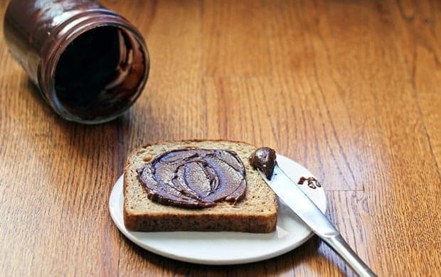 chocolate-hazelnut-spread_thumb_3
