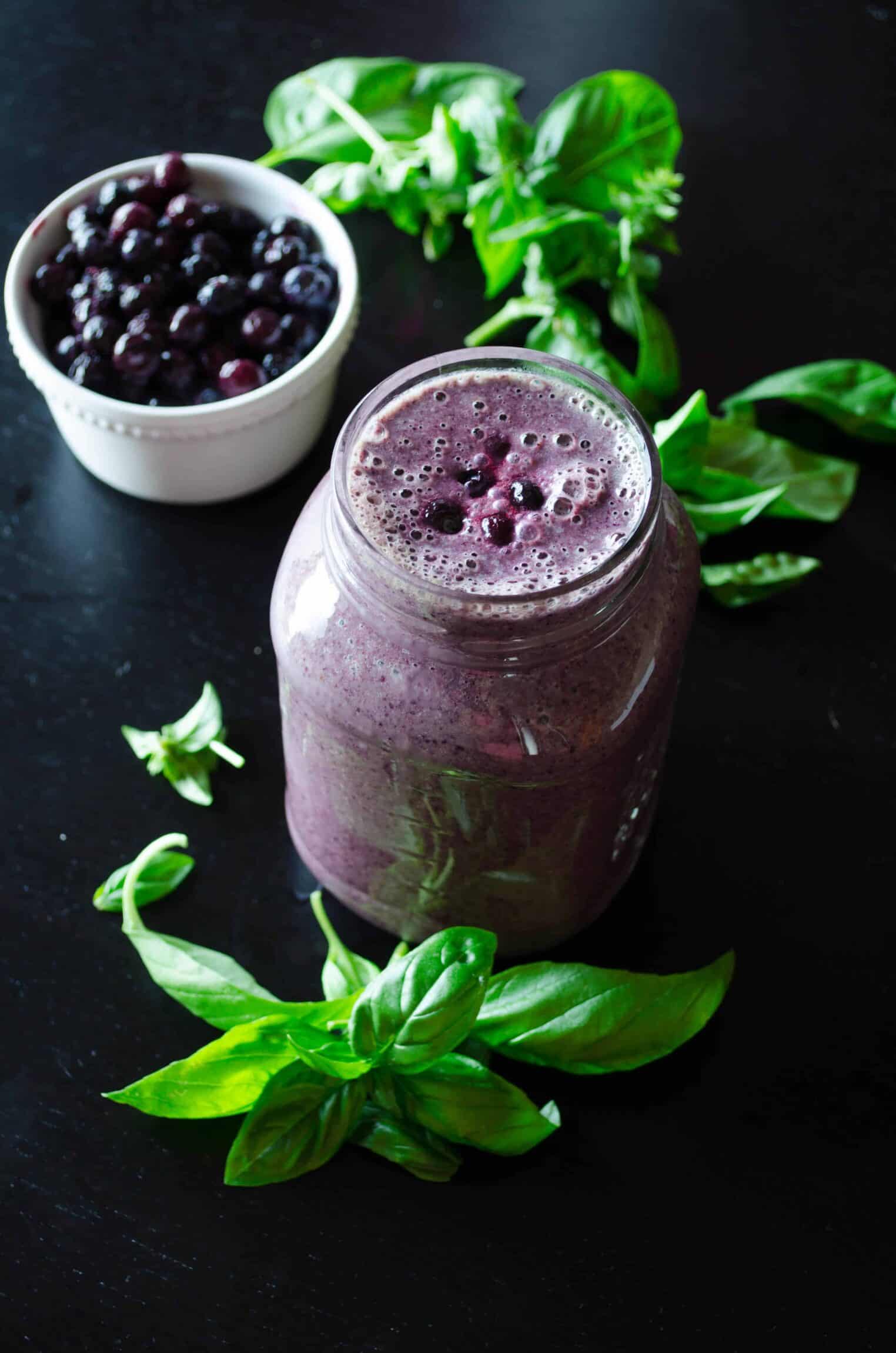 Blueberry Basil Smoothie! An Incredibly Refreshing Smoothie Made From Blueberries And Basil. Gluten-Free And Vegan. 