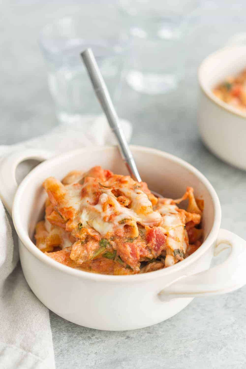 Melted cheese on top of the cooked pasta, ready to eat! 