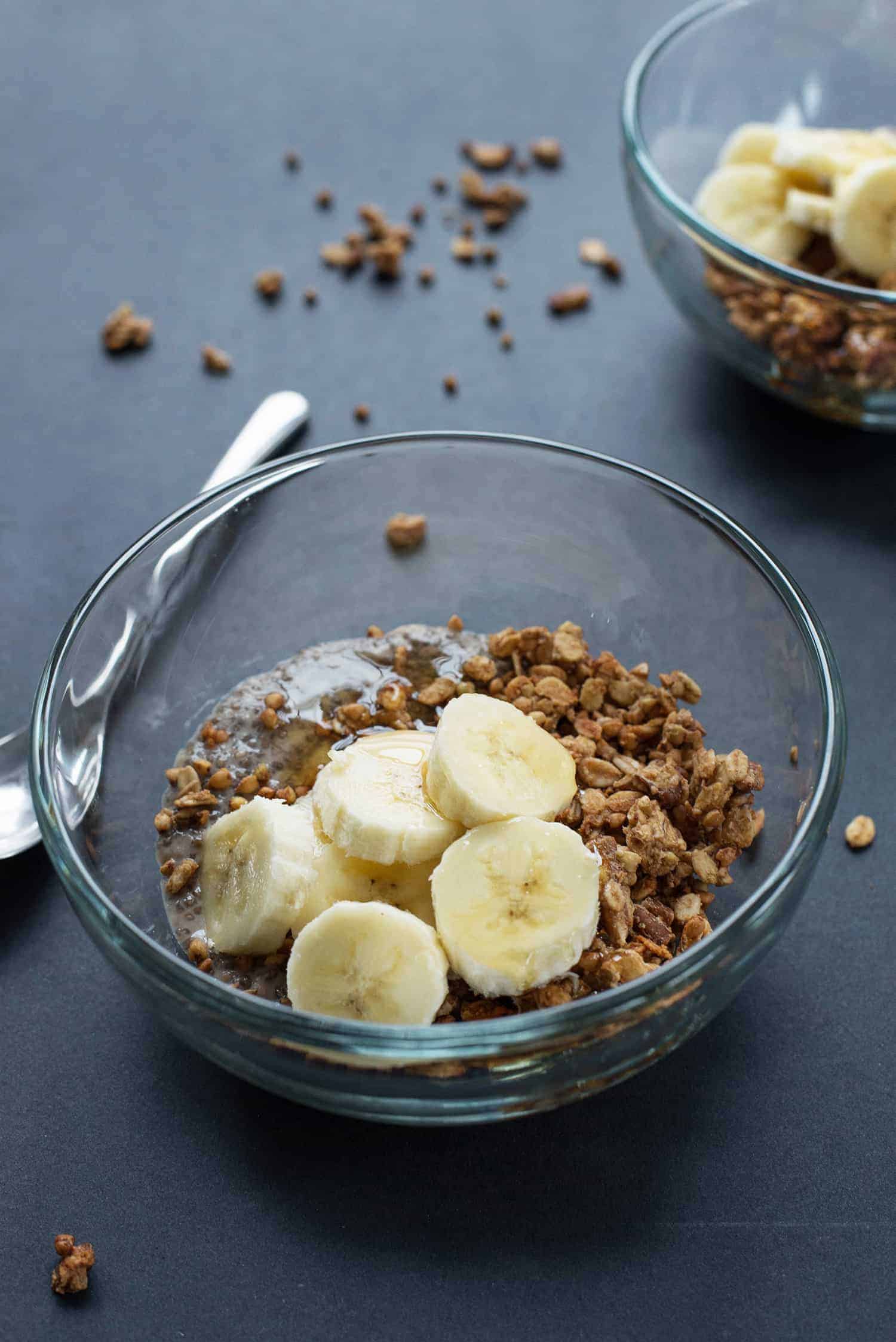 Banana Bread Chia Pudding with Buckwheat Clusters! A yummy vegan and gluten-free breakfast. | www.delishknowledge.com