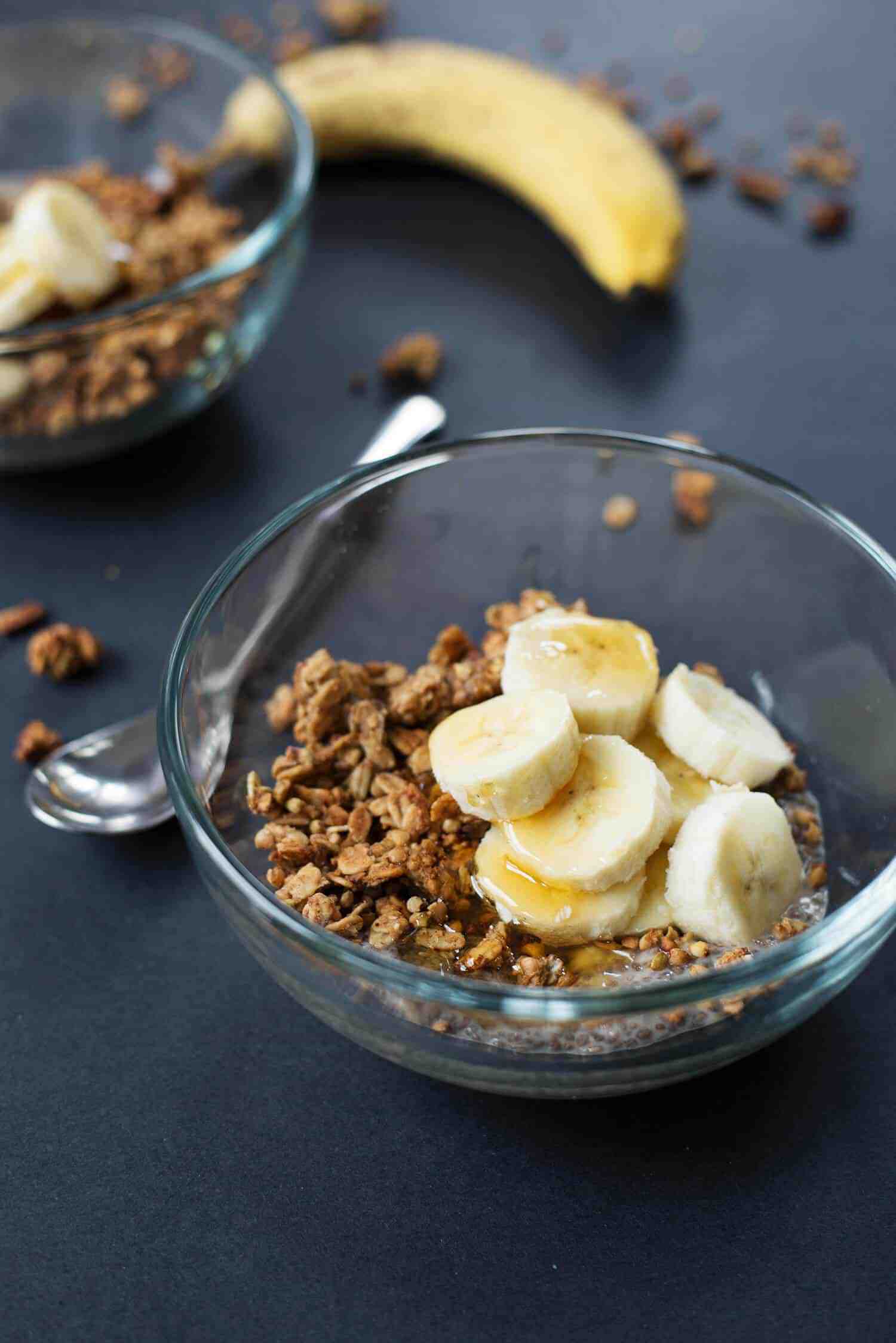 Banana Bread Chia Pudding with Buckwheat Clusters! A yummy vegan and gluten-free breakfast. | www.delishknowledge.com