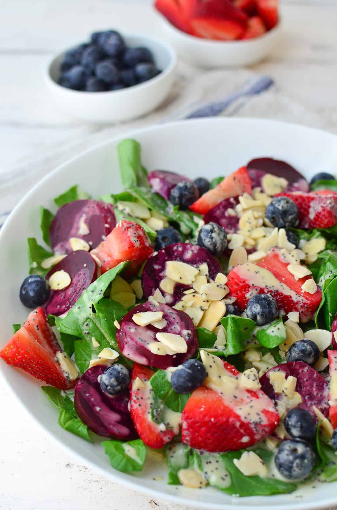 Beet and Berry Salad 8 Beet And Berry Salad With Dairy-Free Poppy Seed Dressing! This Salad Is Packed With Nutrients And Perfect For Lunch Or Dinner! | Www.delishknowledge.com