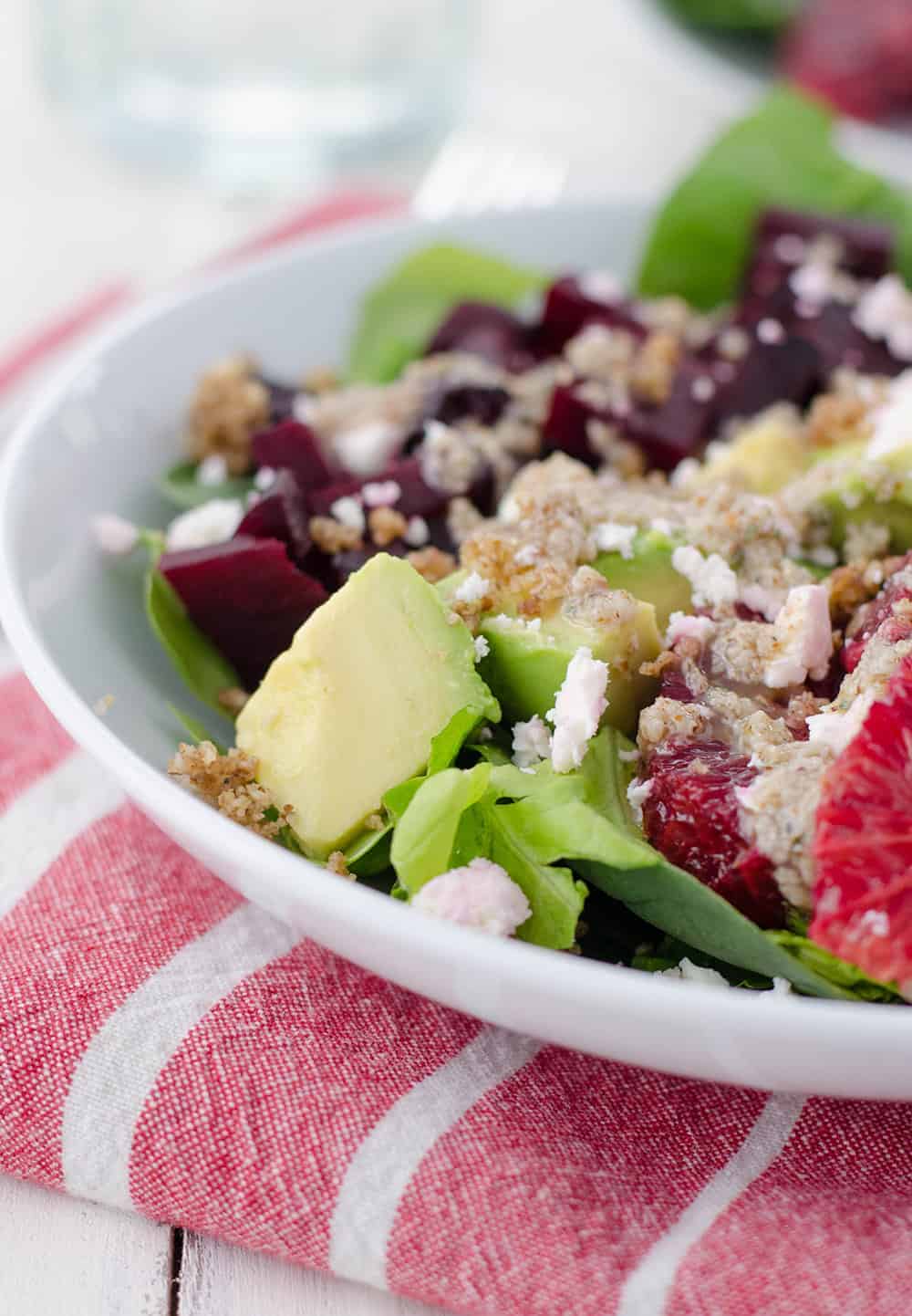 Blood Orange And Roasted Beet Salad With Walnut Dressing! This Winter Salad Is So Delicious, You'Ve Gotta Try It! Vegetarian, Easily Vegan And Gluten-Free | Www.delishknowledge.com