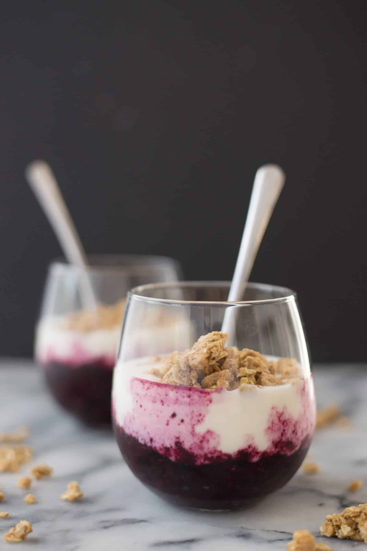 Wild Blueberry Chia Parfaits With Peanut Butter Granola! Such A Yummy Breakfast With Make-Ahead Option! Layers Of Wild Blueberry Chia Jam, Yogurt And Giant Peanut Butter Cluster Granola! Vegetarian, Easily Vegan And Gluten-Free. | Www.delishknowledge.com