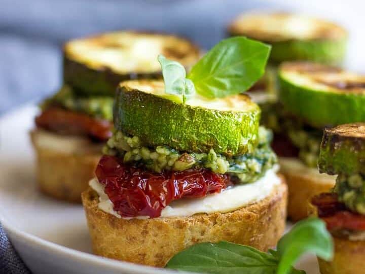 Bruschetta-With-Pesto-And-Sun-Dried-Tomatoes