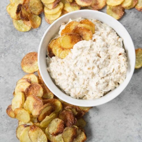 Caramelized Onion Dip With Baked Potato Chips! This Appetizer Is Perfect For Summer; Easy Caramelized Onion Dip Made With Greek Yogurt And Homemade Baked Potato Chips With Less Oil Than Traditional Chips. Vegetarian, Easily Vegan Using Dairy-Free Versions. | Www.delishknowledge.com