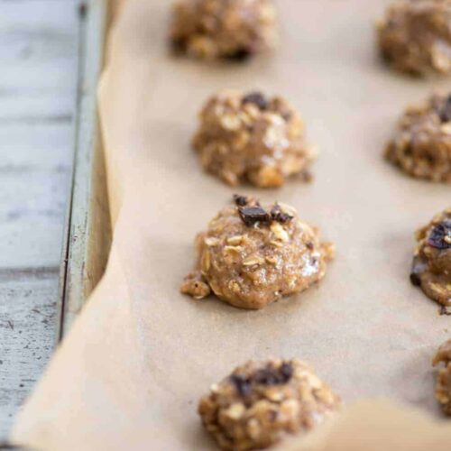 Vegan and Gluten-Free Cranberry Chocolate Cookies 5 Vegan And Gluten-Free Cranberry, Chocolate And Walnut Cookies. The Perfect Healthy Cookie To Add To Your Holiday Dessert Platter. | Www.delishknowledge.com