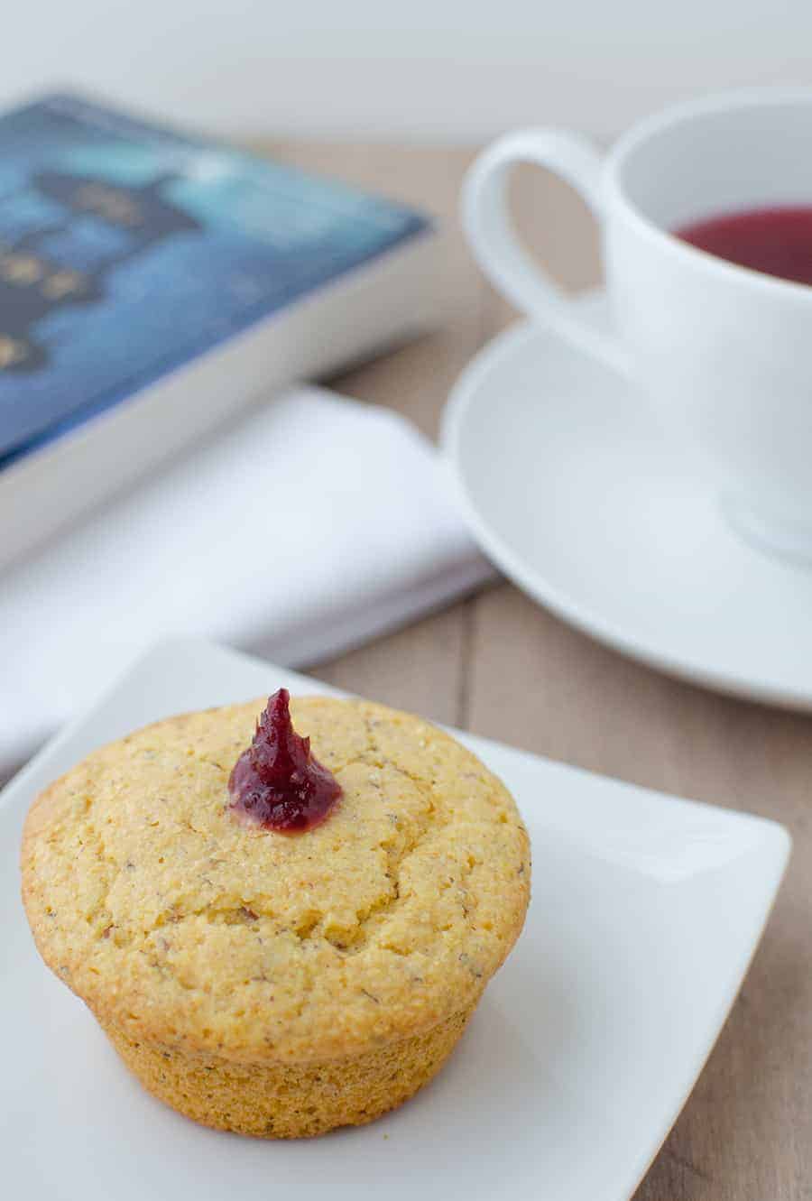 Get Your Bread Baskets Ready! These Jam Filled Corn Muffins Are The Perfect Sweet &Amp; Savory Side To Enjoy On It'S Own Or With A Full Plate Of Thanksgiving Favorites. Vegan Corn Muffins Stuffed With Cranberry Jam. | Www.delishknowledge.com