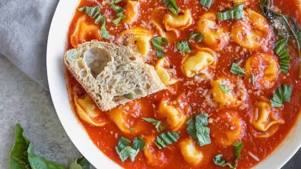 creamy tomato soup with tortellini