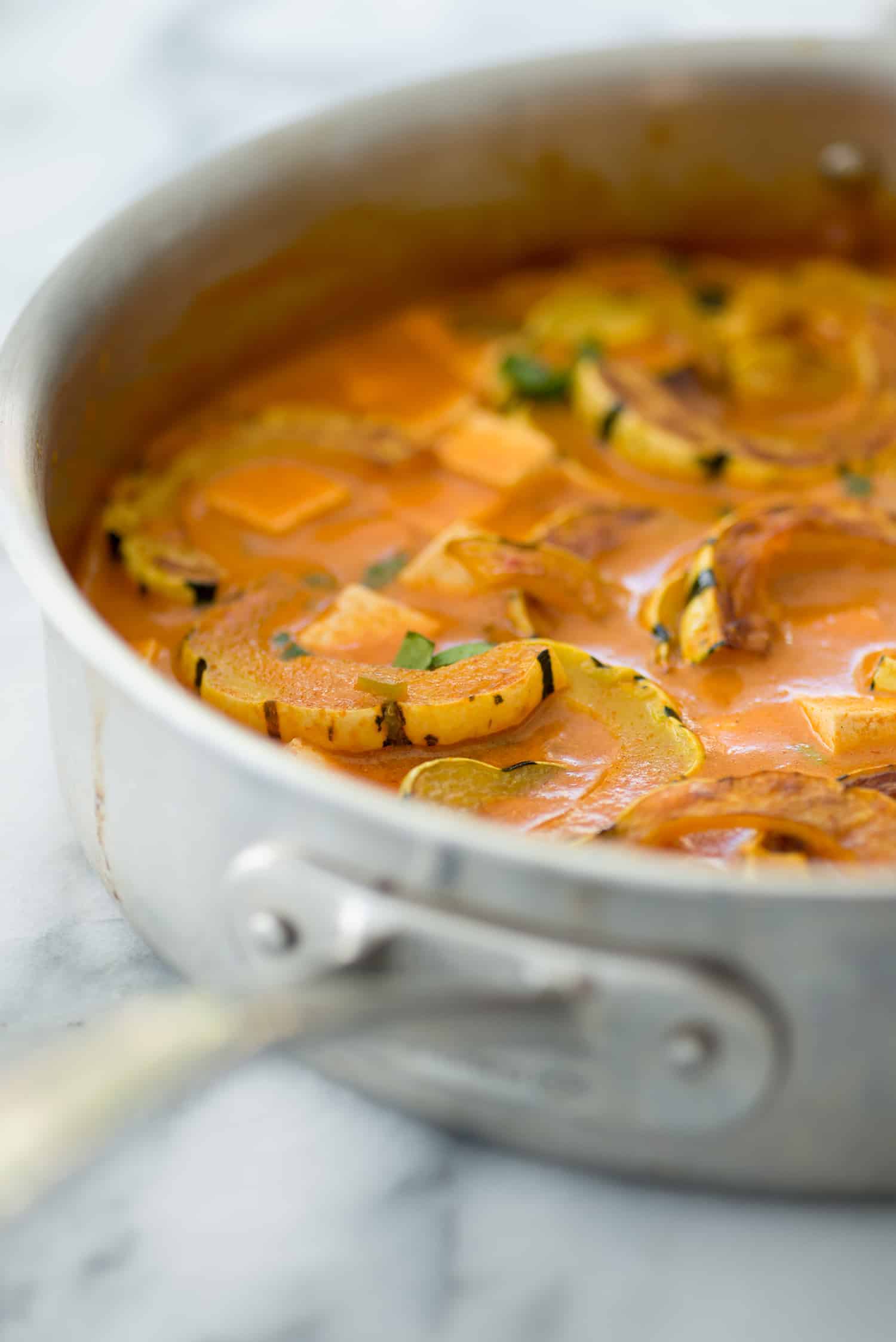 Vegan Delicata Squash Red Curry! If You'Re Looking For A Healthy, Plant-Based Dinner- This Is It! Simmered Tofu And Squash In A Mild Red Curry Sauce. Easily Gluten-Free. | Www.delishknowledge.com