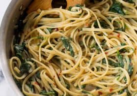 Easy, 20 Minute Vegan Pasta! You are going to love this healthy, easy vegan pasta! With a trick to creating glossy, restaurant-style pasta, this is a must save for quick dinners. | www.delishknowledge.com