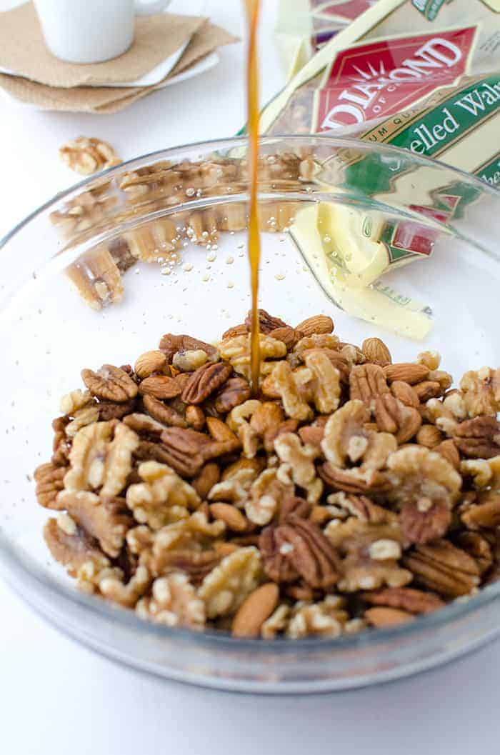 Perfect Hostess Gift And Healthy Snack! Espresso Glazed Mixed Nuts! Just A Handful Of Ingredients, Ready In 30 Minutes. #Vegan And #Glutenfree | Www.delishknowledge.com