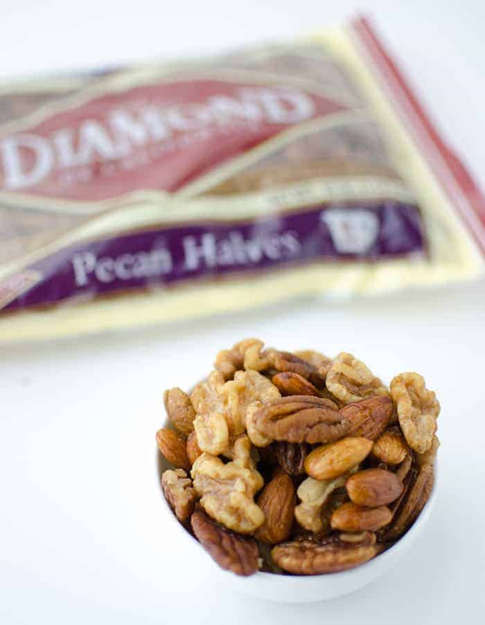 Perfect hostess gift and healthy snack! Espresso Glazed Mixed Nuts! Just a handful of ingredients, ready in 30 minutes. #vegan and #glutenfree | www.delishknowledge.com