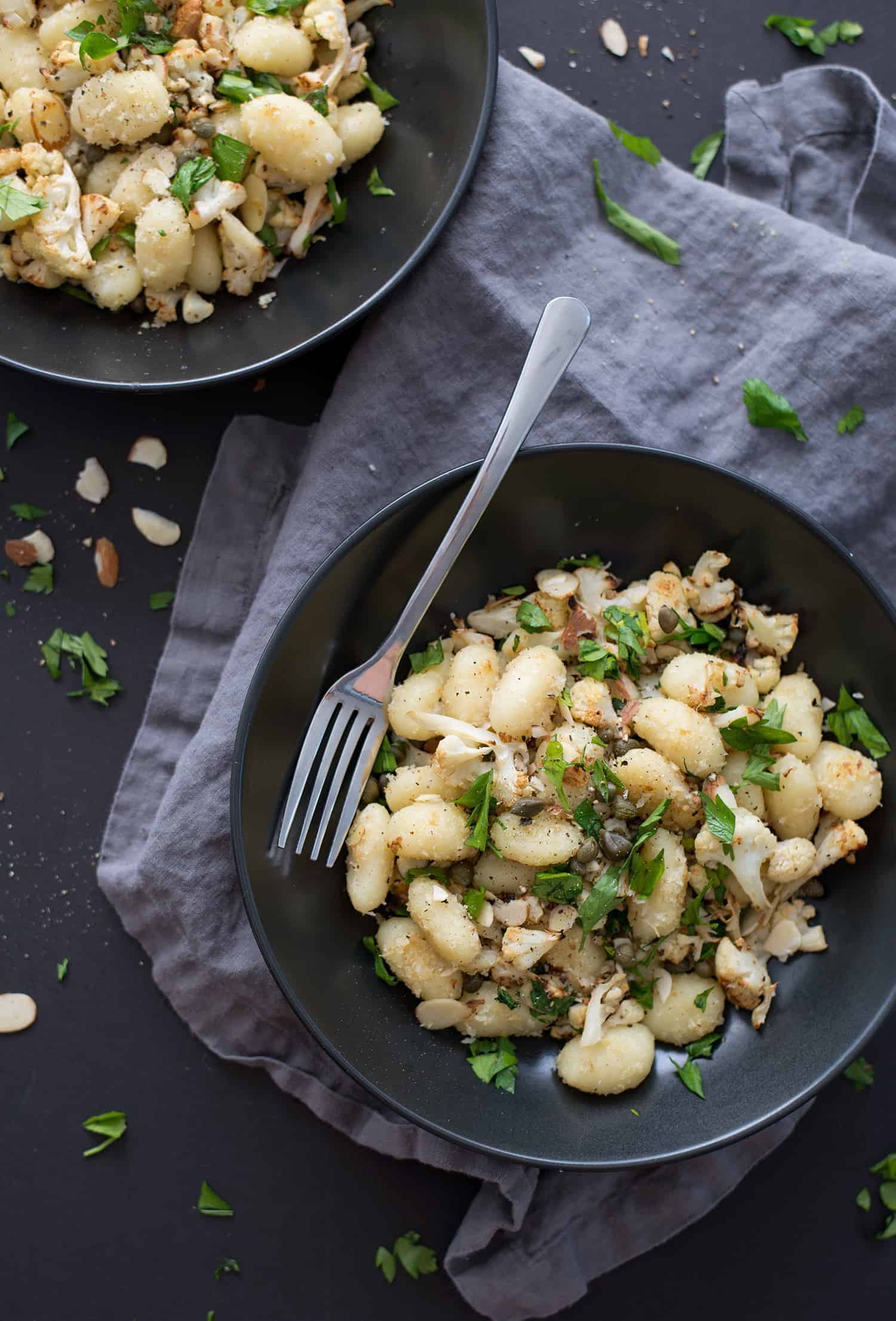 Vegan Gnocchi With Roasted Cauliflower And Lemon! This Dinner Is Perfect For Fall; Crispy Roasted Cauliflower, Capers, Garlic Breadcrumbs, Gnocchi And Fresh Lemon Juice. A Must-Make. | Www.delishknowledge.com 