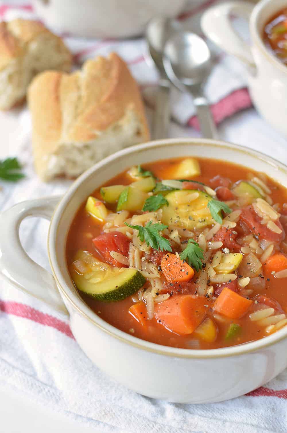 Italian Orzo Soup! Packed With Vegetables, This Is Healthy Comfort Food At It'S Finest! Less Than 250 Calories Per Serving, A Must Make! | Www.delishknowledge.com