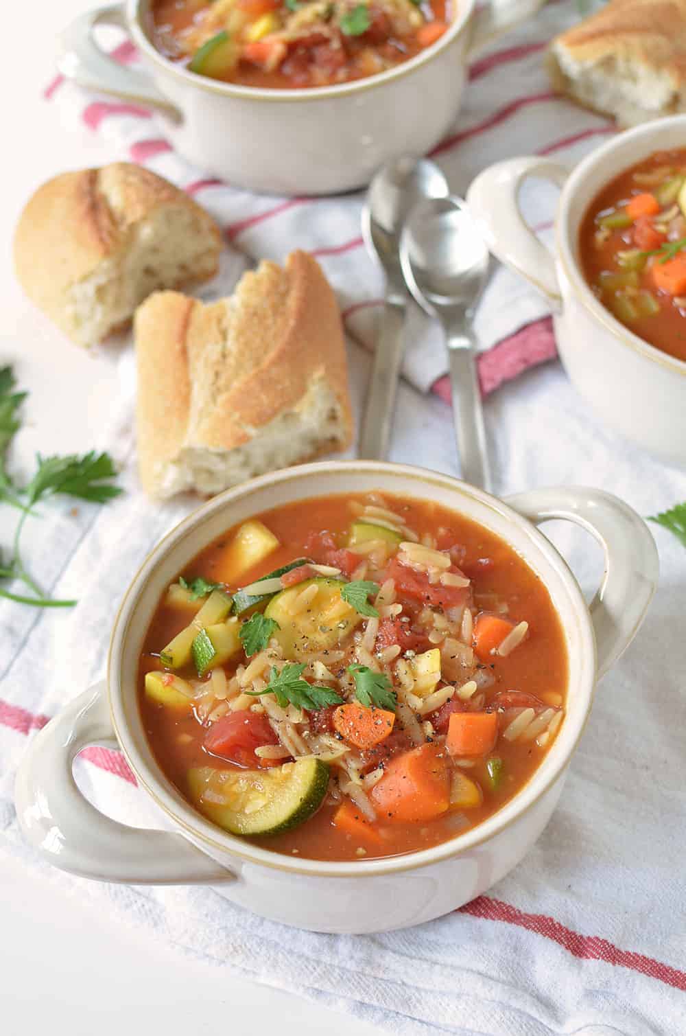 Italian Orzo Soup! Packed With Vegetables, This Is Healthy Comfort Food At It'S Finest! Less Than 250 Calories Per Serving, A Must Make! | Www.delishknowledge.com