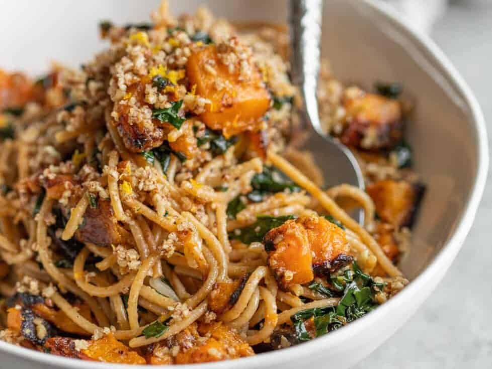 22 Easy Vegan Pasta Recipes - Delish Knowledge