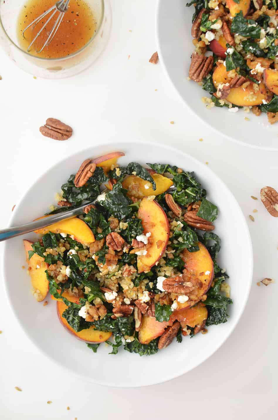 Kale, Peach And Pecan Salad! Topped With Freekah, Crispy Tempeh, Goat Cheese &Amp; Maple-Dijon Dressing. #Vegetarian #Healthy #Salad #Kale | Www.delishknowledge.com