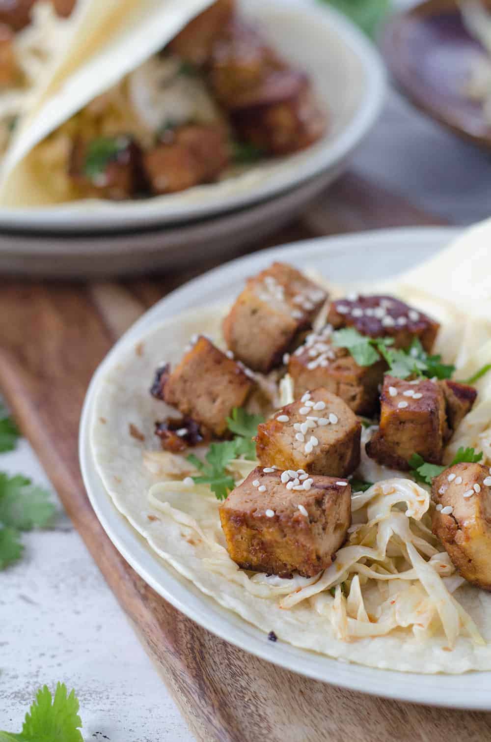 Korean Tofu Tacos! Crispy, Spicy Tofu With A Refreshing, Cooling Slaw. Must Try This Vegan Dinner Recipe! | Www.delishknowledge.com