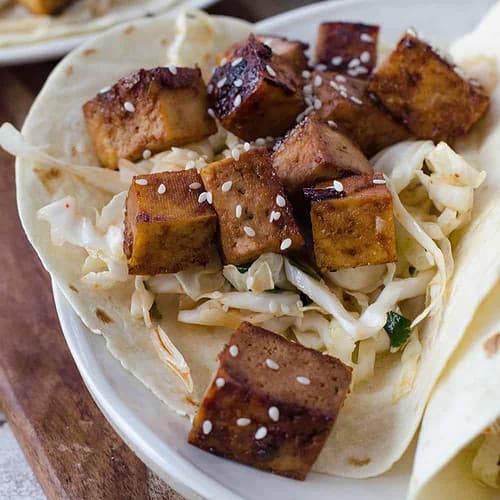 Korean Tofu Tacos! Crispy, Spicy Tofu With A Refreshing, Cooling Slaw. Must Try This Vegan Dinner Recipe! | Www.delishknowledge.com