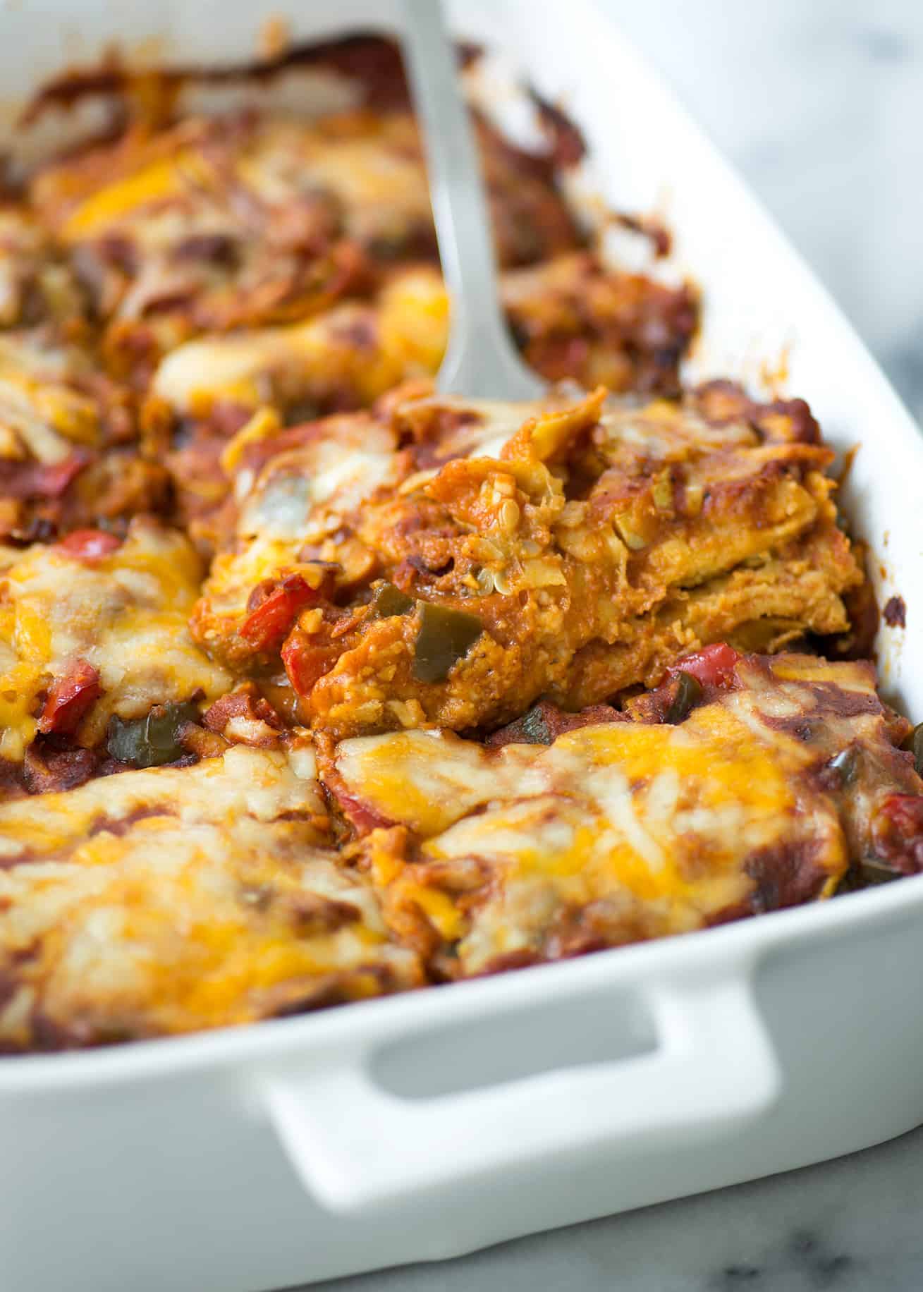 Late-Summer Vegetarian Enchilada Casserole. Layers Of Corn Tortillas, Homemade Enchilada Sauce, Peppers, Squash And Cheese. Vegetarian &Amp; Gluten-Free | Www.delishknowledge.com