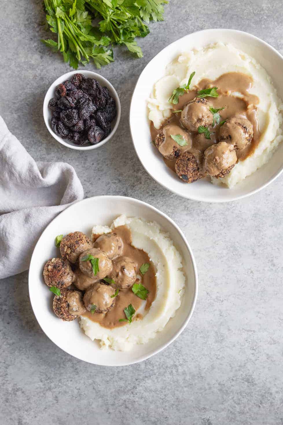 Vegan Thanksgiving Meatballs 5 Thanksgiving Meatballs