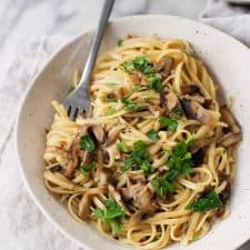 Linguine with Shiitake Mushroom Wine Sauce-image