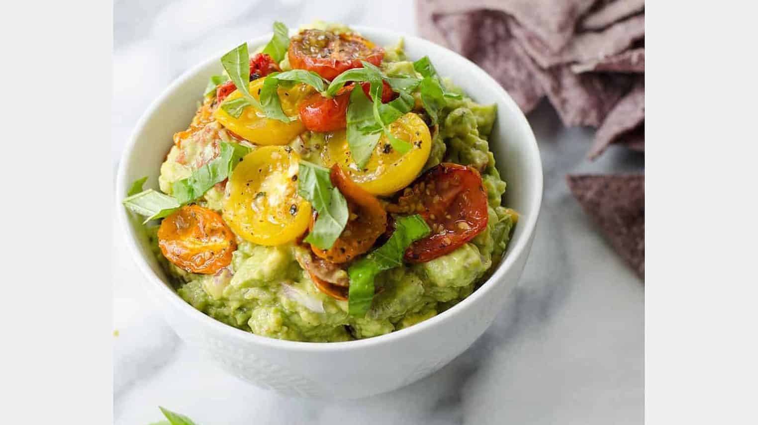 guacamole with roasted tomatoes