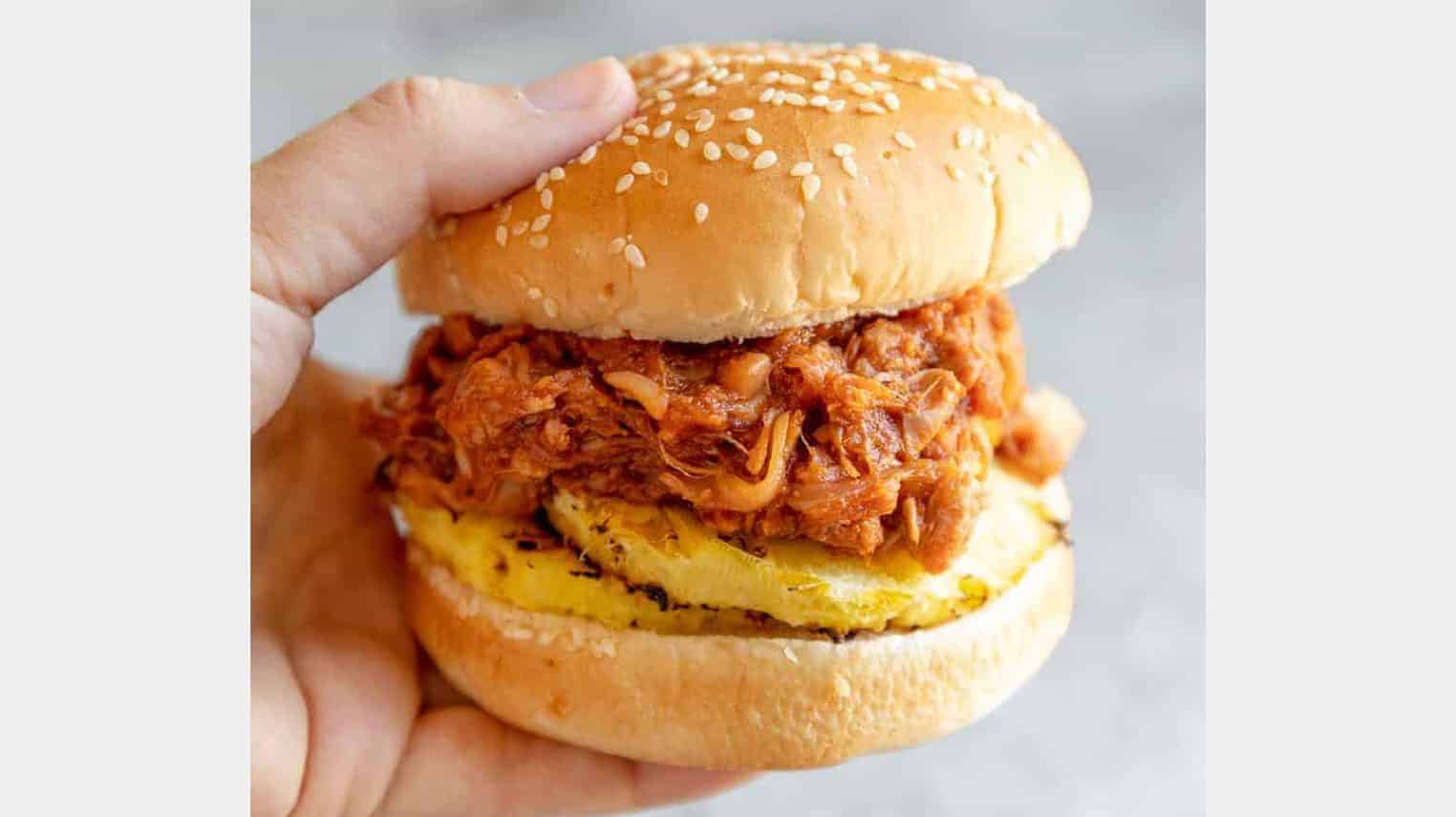 jackfruit sandwich with pineapple 