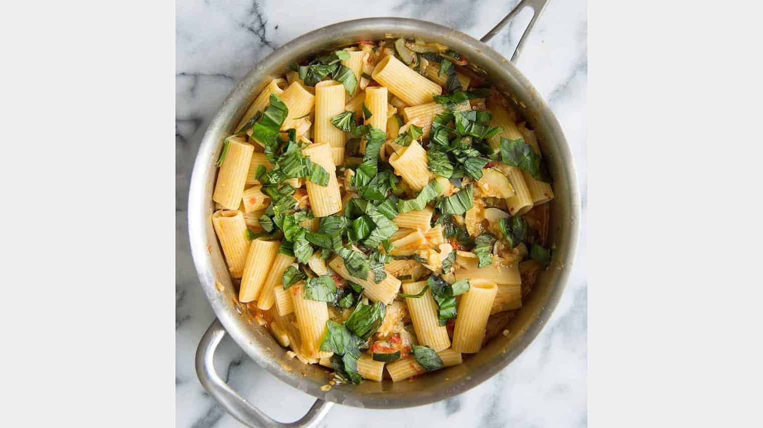 skillet pasta with zucchini pasta sauce
