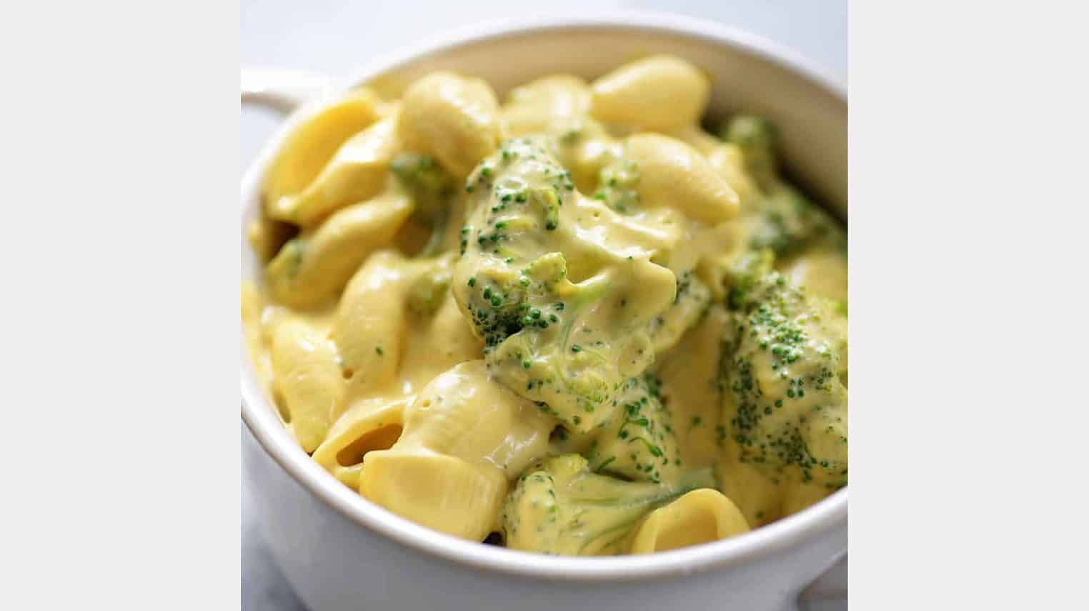vegan broccoli mac aand cheese 