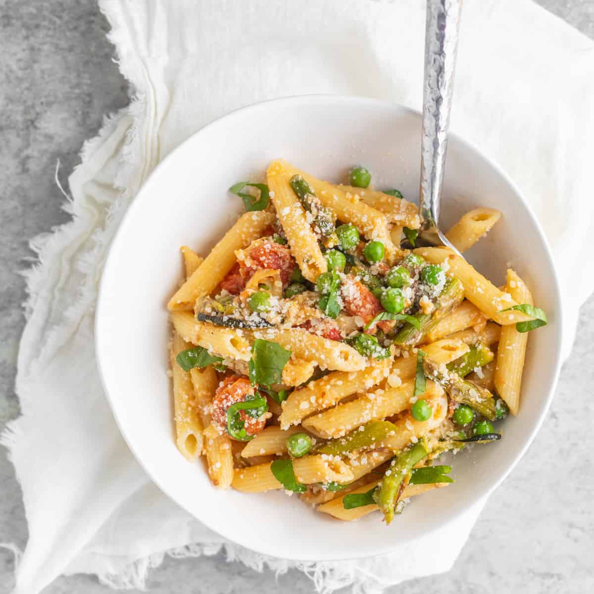 Healthy Pasta Primavera - Delish Knowledge