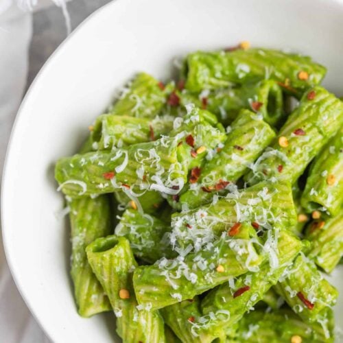 Pasta in Green Sauce (Green Pasta) 13 Pasta In Green Sauce In A Bowl