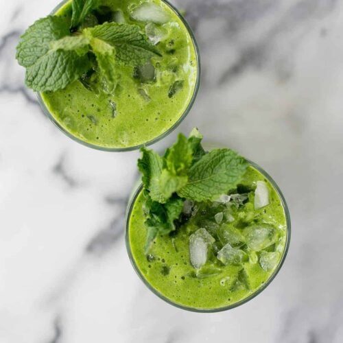 Pineapple Mint Green Drink! Tastes Like A Pineapple Mojito. Mint, Kale, Pineapple And Lime, A Refreshing Juice For Spring And Summer. Vegan And Gluten-Free. | Delishknowledge.com