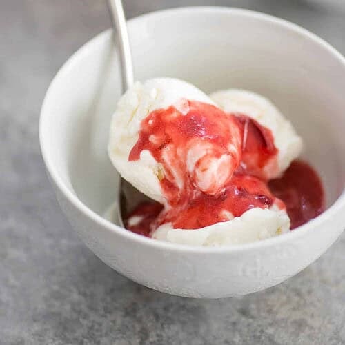 Fresh Plum Compote Dessert Sauce! You'Ll Want This For Topping Yogurt, Ice Cream, Waffles, Pancakes And More. Just Three Ingredients. Fresh Plums Cooked With Vanilla And A Touch Of Sugar. Perfect For Summer! | Www.delishknowledge.com