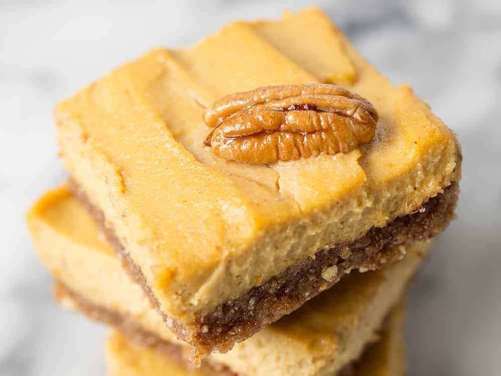 no-bake gluten-free pumpkin cheesecake bars