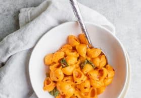 Vegan Red Pepper Pasta Sauce in a Bowl
