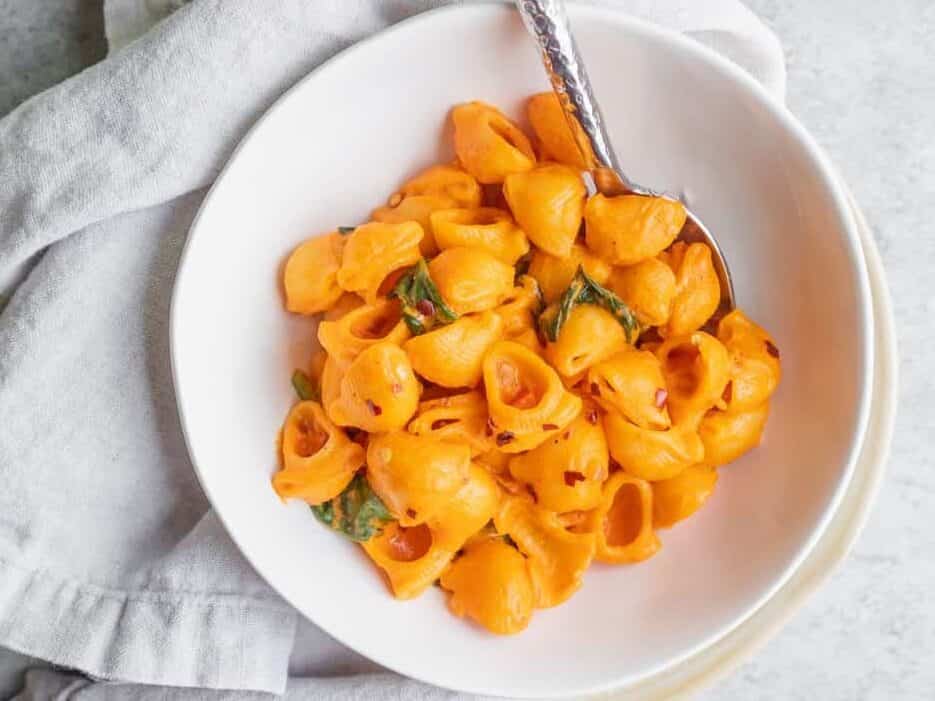 12 Recipes that Cost $10 or Less 13 Vegan Red Pepper Pasta Sauce In A Bowl