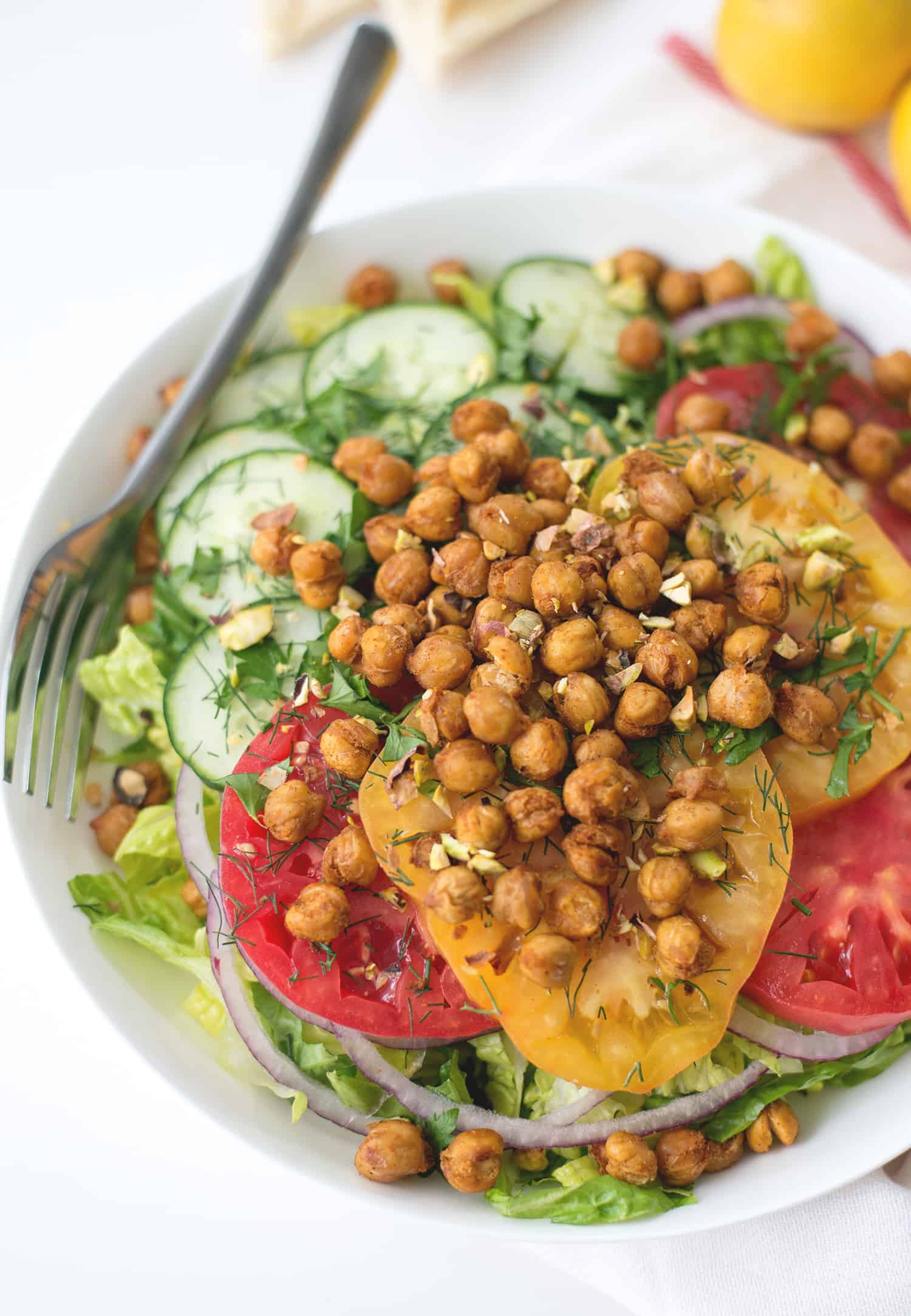 Roasted Chickpea Salad With Hummus Dressing! Crispy, Seasoned Roasted Chickpeas In A Yummy Salad And A Hummus-Dill Dressing. Vegan &Amp; Gluten-Free | Www.delishknowledge.com