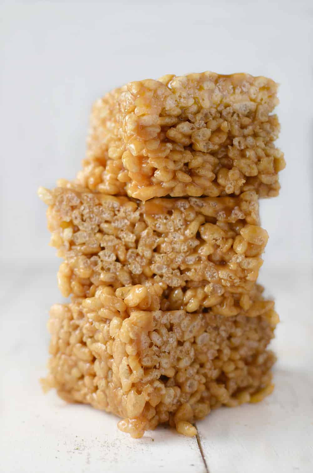 Salted Caramel Hippie Bars! A Vegan, Gluten-Free And Naturally Sweetened Rice Crispie Treat! You Have To Try These, Perfect For Adults And Kids! | Www.delishknowledge.com