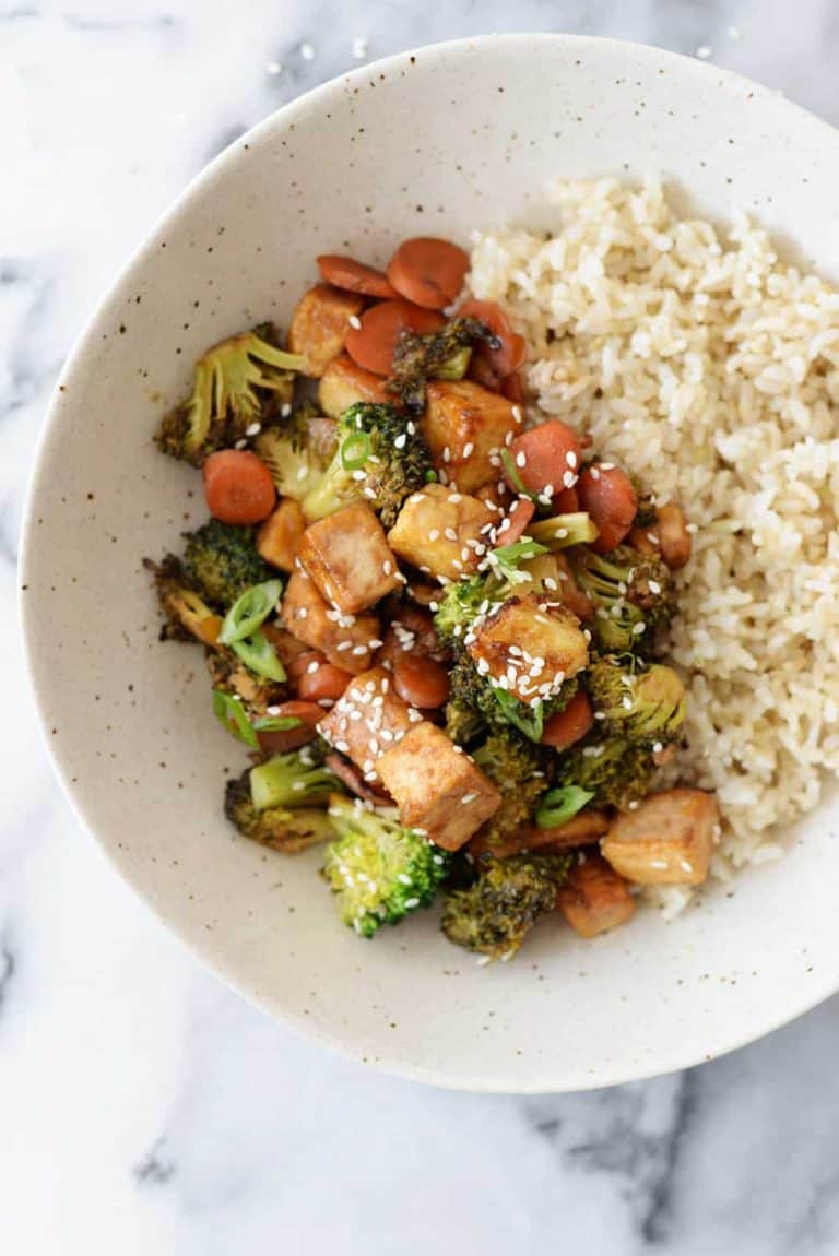 Sesame Ginger Tofu and Veggie Stir Fry - Delish Knowledge