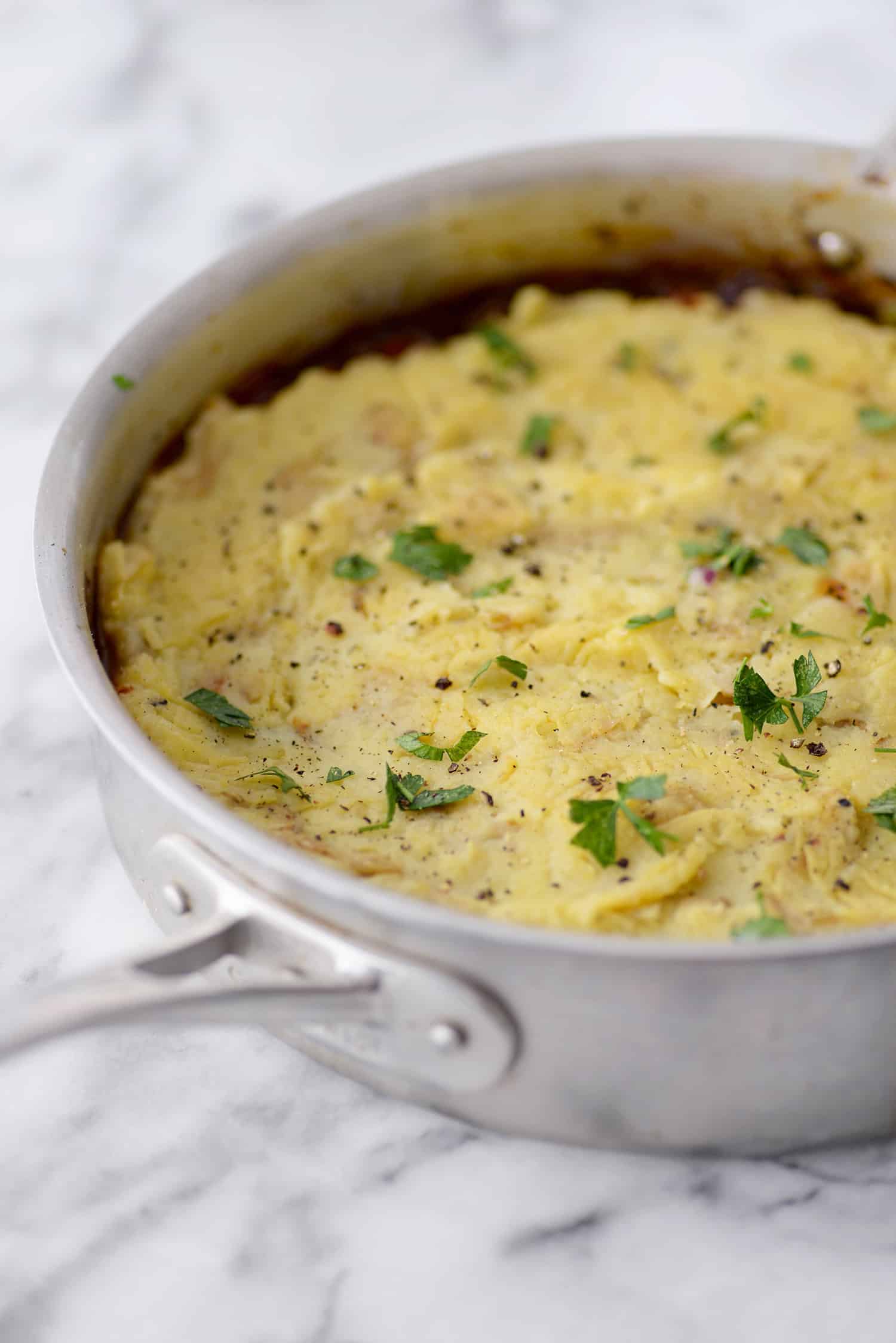 Vegan Skillet Shepherd's Pie 9 Vegan Skillet Shepherd'S Pie! Have Leftover Mashed Potatoes? Make This Recipe! Stove-Top Stew Of Vegetables And Mushrooms Covered In Mashed Potatoes. A Perfect Vegan And Gluten-Free Comfort Dinner. | Www.delishknowledge.com