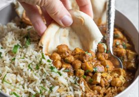 Slow Cooker Indian Butter Chickpeas