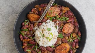 https://www.delishknowledge.com/wp-content/uploads/Slow-Cooker-Vegan-Red-Beans-and-Rice_square-320x180.jpg