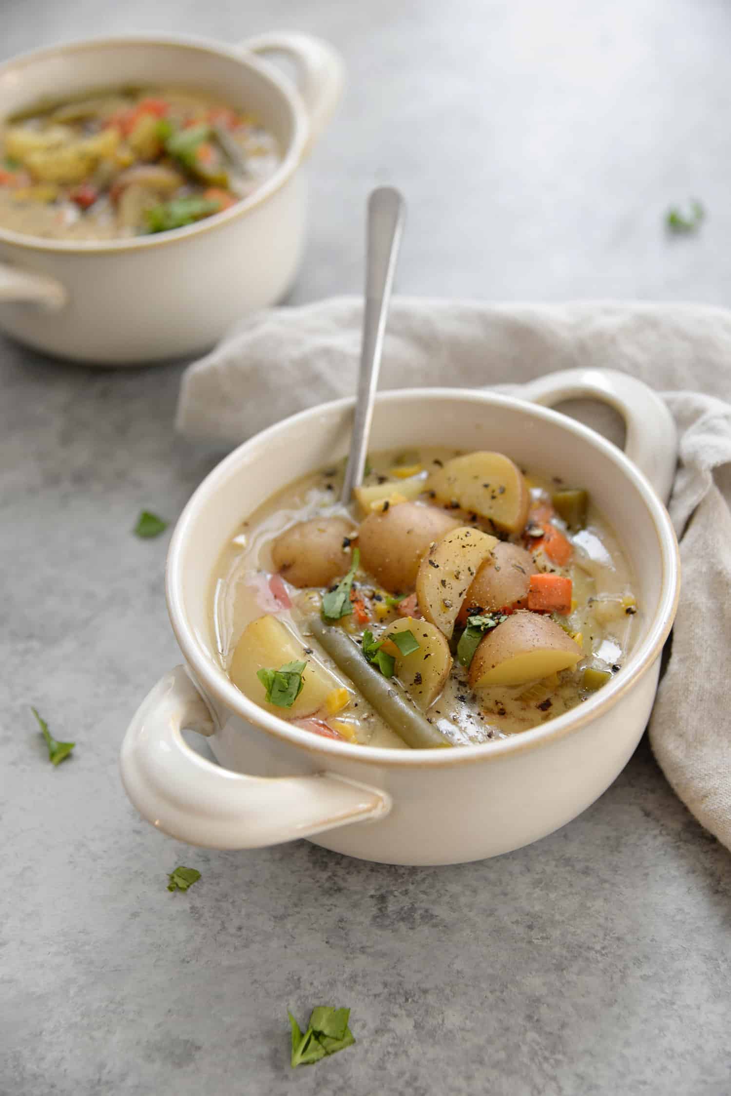 Slow Cooker Vegetable Chowder 2 Slow Cooker Vegetable Chowder! Save This Vegan And Gluten-Free Meal When You Want An Easy Dinner Option. Start In The Morning And It'S Ready By The Time You Get Home From Work. Potatoes And Vegetables In A Creamy Sauce. | Www.delishknowledge.com