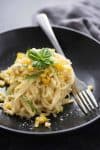 Spicy Corn Linguine! This is the perfect healthy farmer's market dinner. Corn with fresh pasta in a light sauce. | www.delishknowledge.com