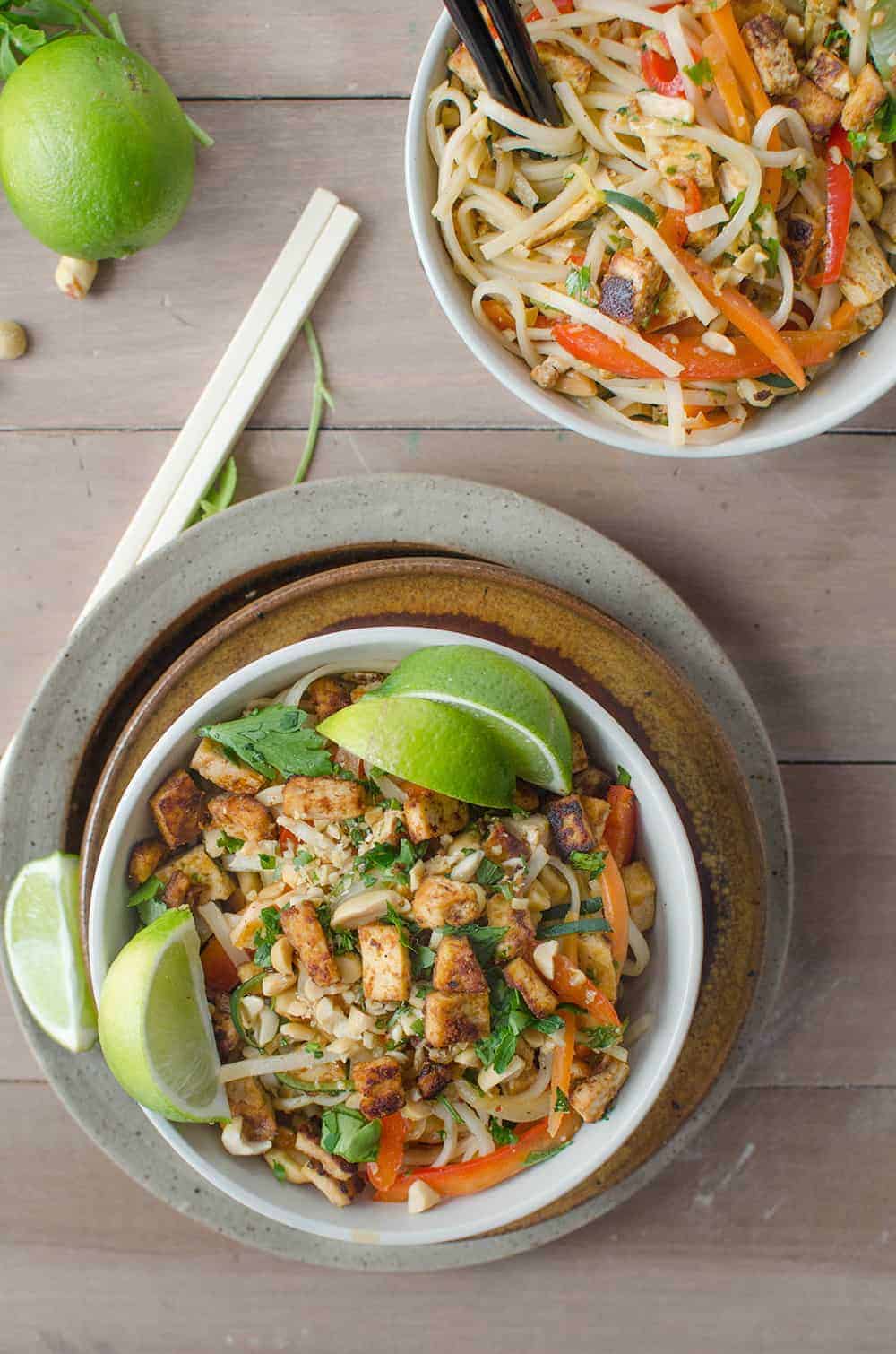 Spicy Vegan Pad Thai! Spicy Pad Thai With Sriracha Tofu Crumbles. Vegan And Gluten Free | Www.delishknowledge.com