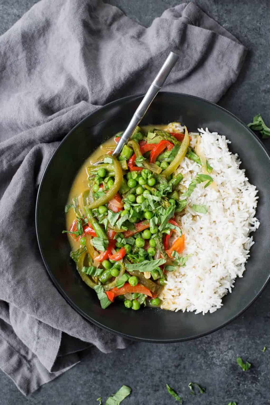 Spring Vegetable Thai Green Curry Delish Knowledge