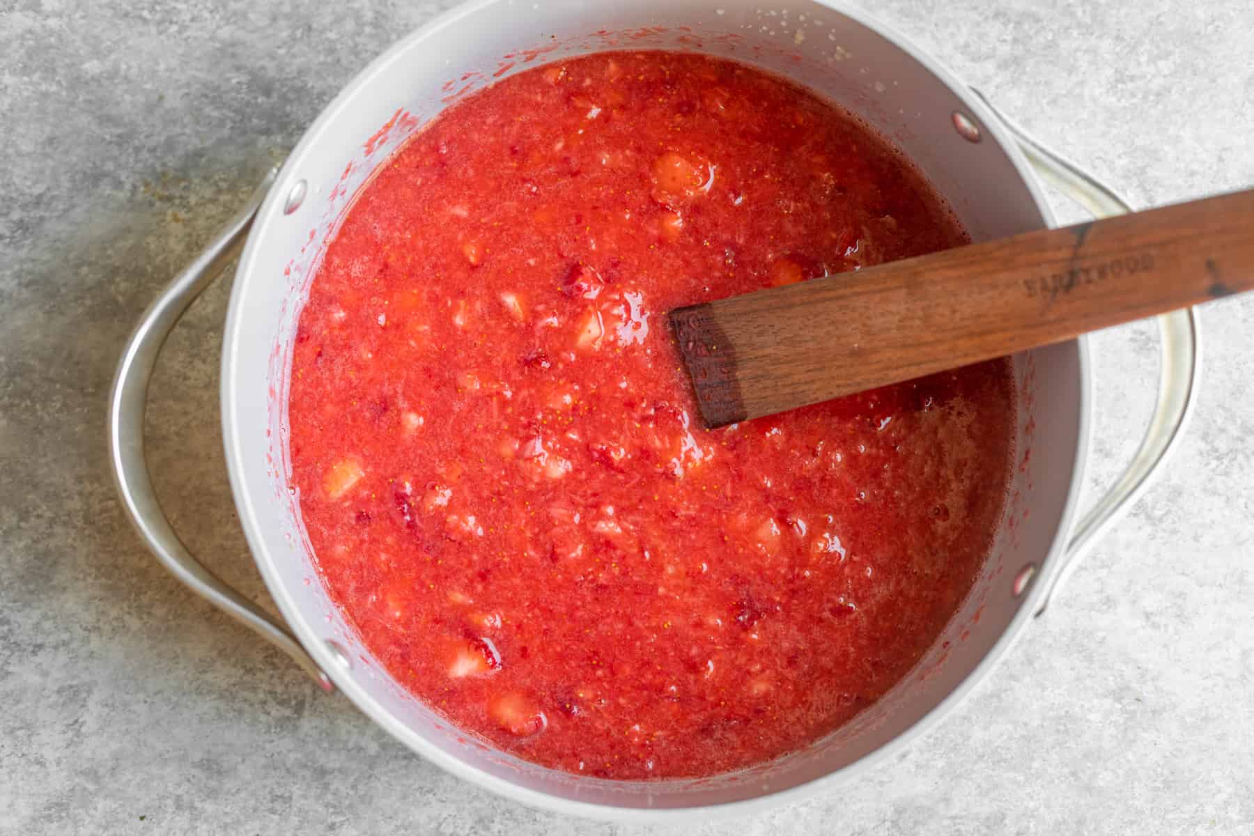 boiling jam for strawberry jam