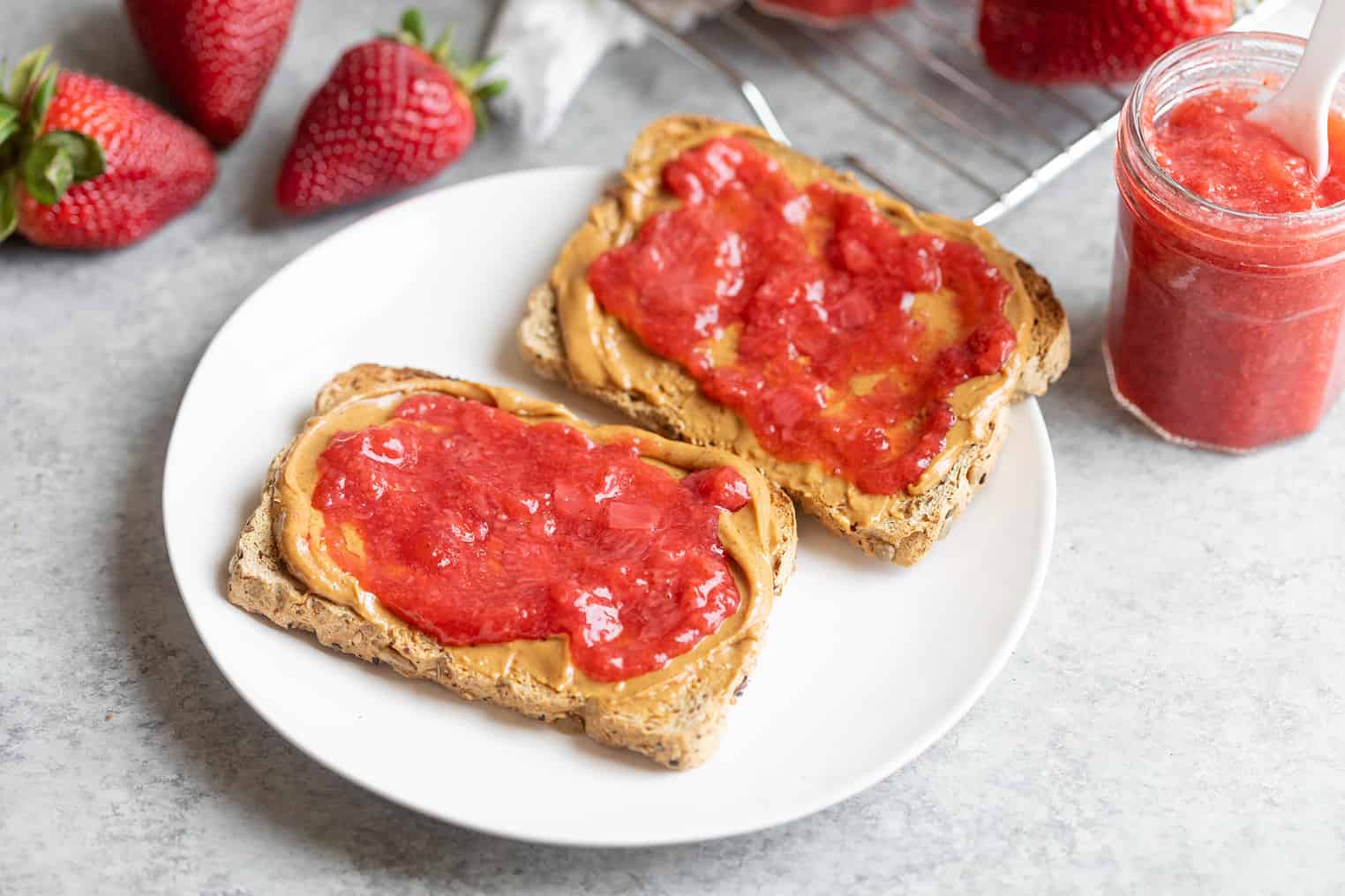 Strawberry Jam Low Sugar On Toast 